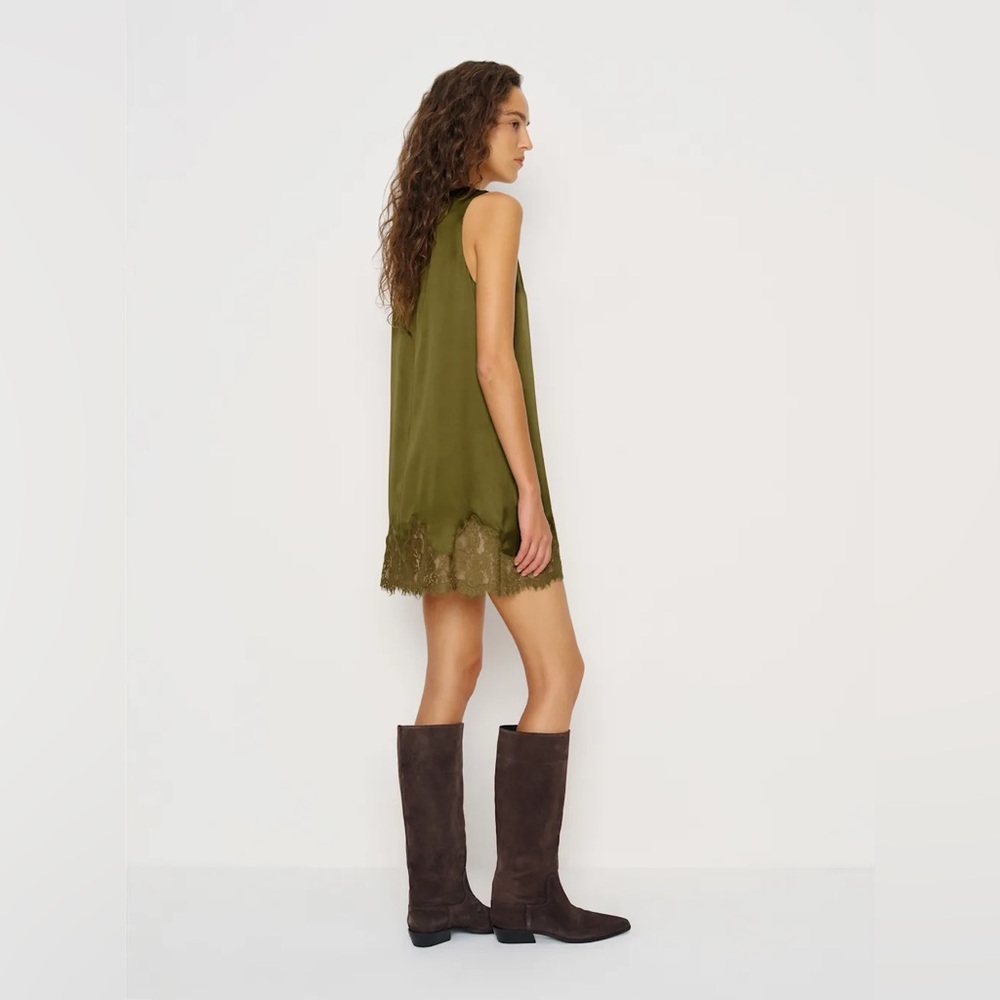 Reformation Jessalyn Silk Dress In Moss Garden, NWOT, NEVER WORN, NO FLAWS. - Picture 4 of 14